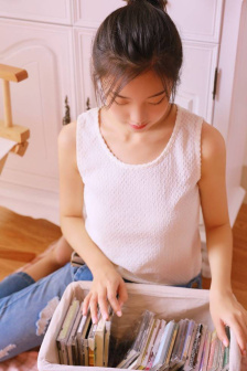 美女本色高清视频免费观看